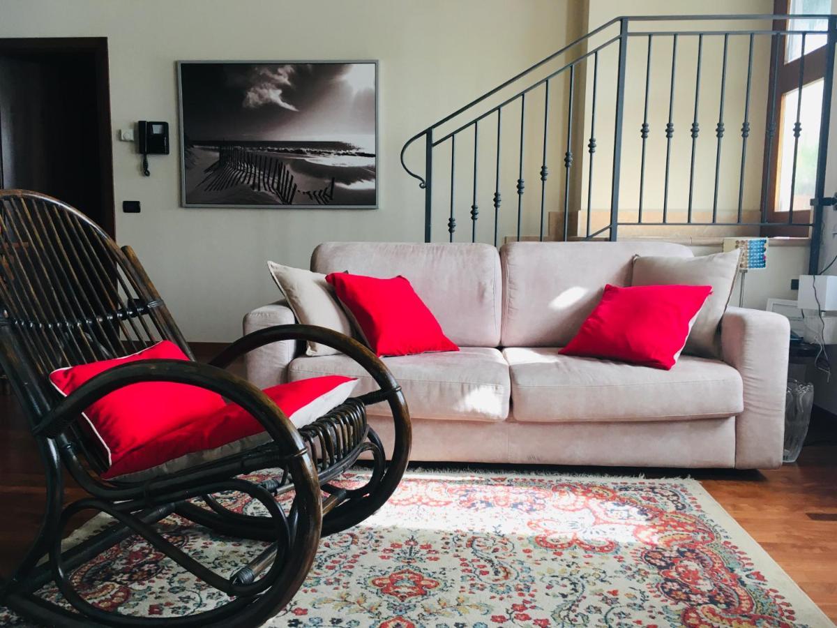 Casa Elisabetta Lägenhet Peschiera del Garda Exteriör bild