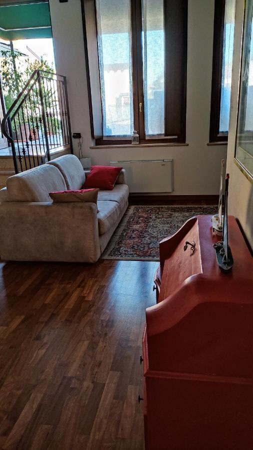 Casa Elisabetta Lägenhet Peschiera del Garda Exteriör bild